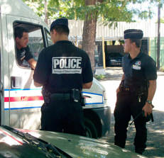 pOlice ***